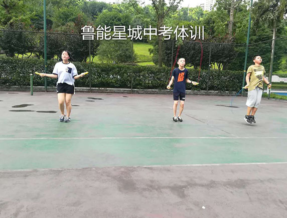重庆中考体育培训东舟体育分析要从哪些方面学习运球技术呢？